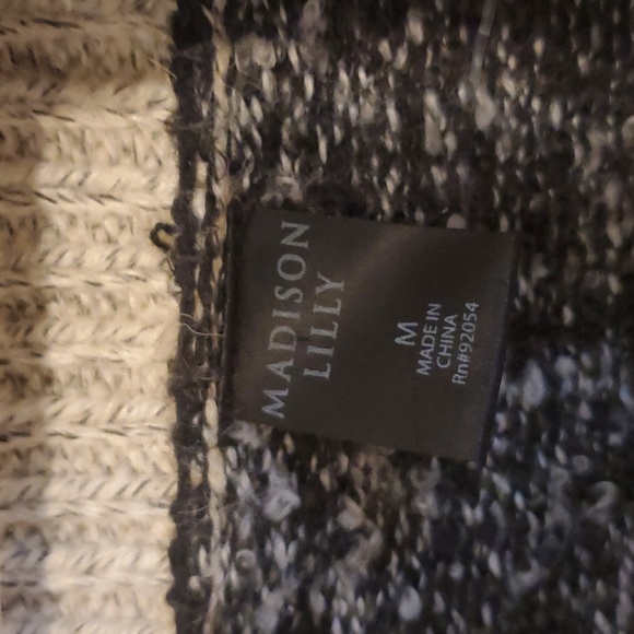 Madison lilly Cardigan - Picture 3 of 6